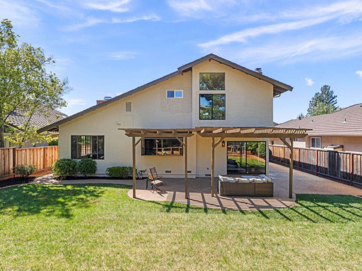 1062 Mountain Shadows Road
