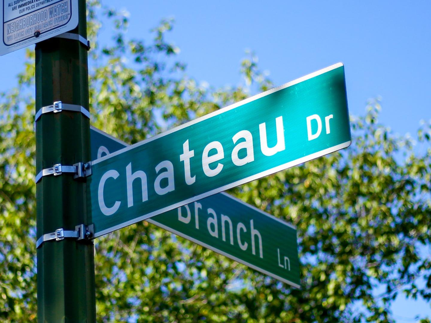 1269 Chateau DR