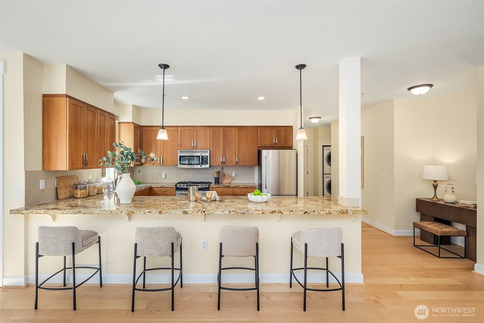 1840 25th Avenue NE Unit: 210