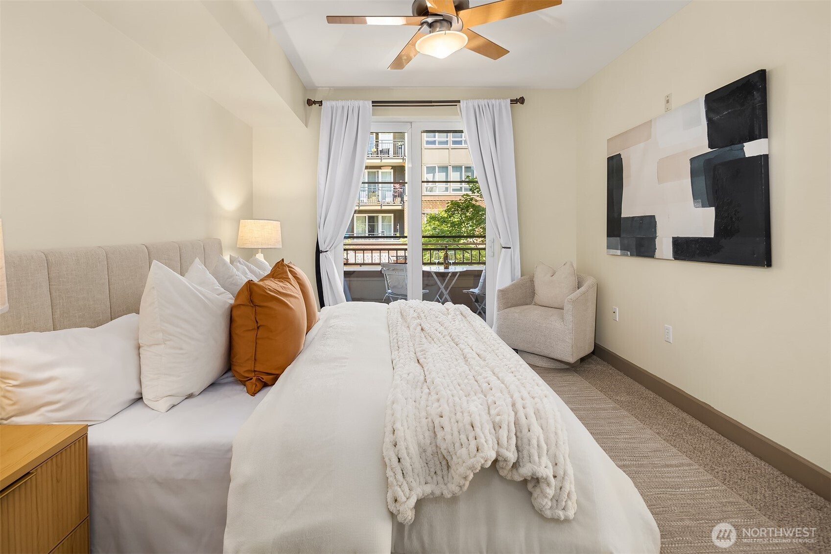 1840 25th Avenue NE Unit: 210