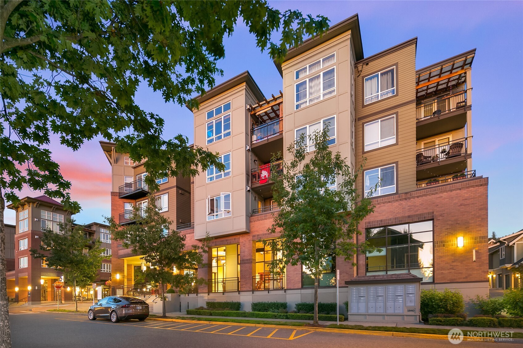 1840 25th Avenue NE Unit: 210