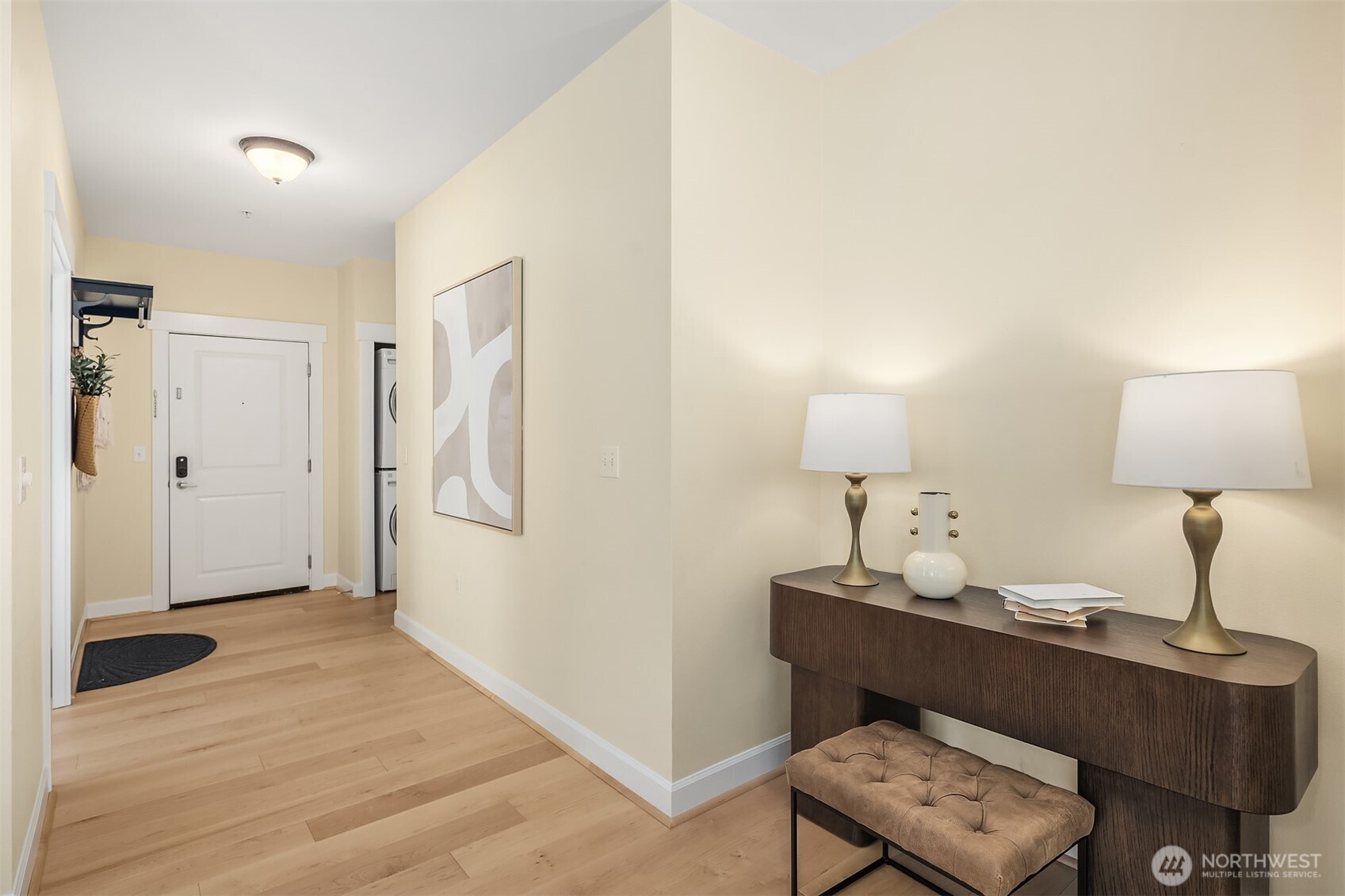 1840 25th Avenue NE Unit: 210