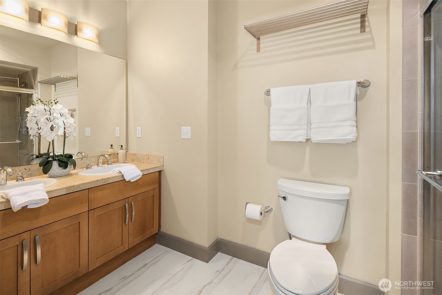 1840 25th Avenue NE Unit: 210