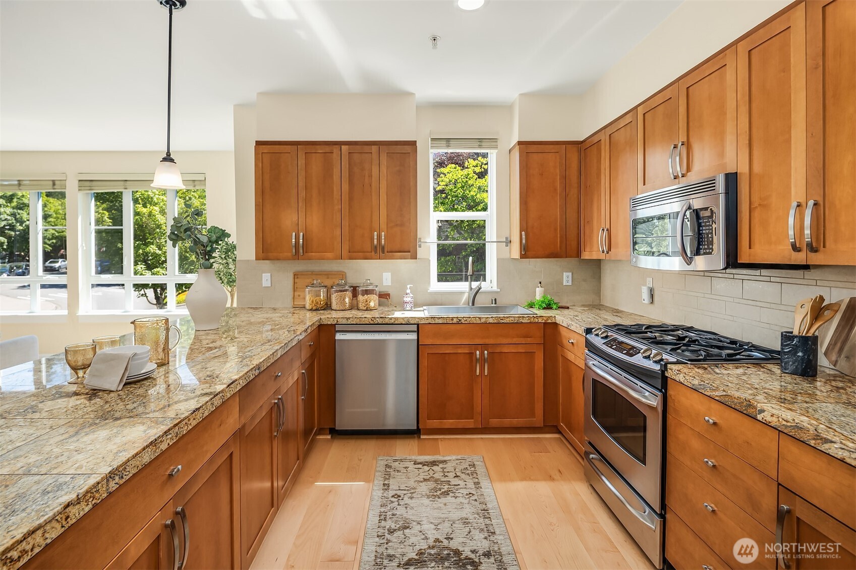 1840 25th Avenue NE Unit: 210