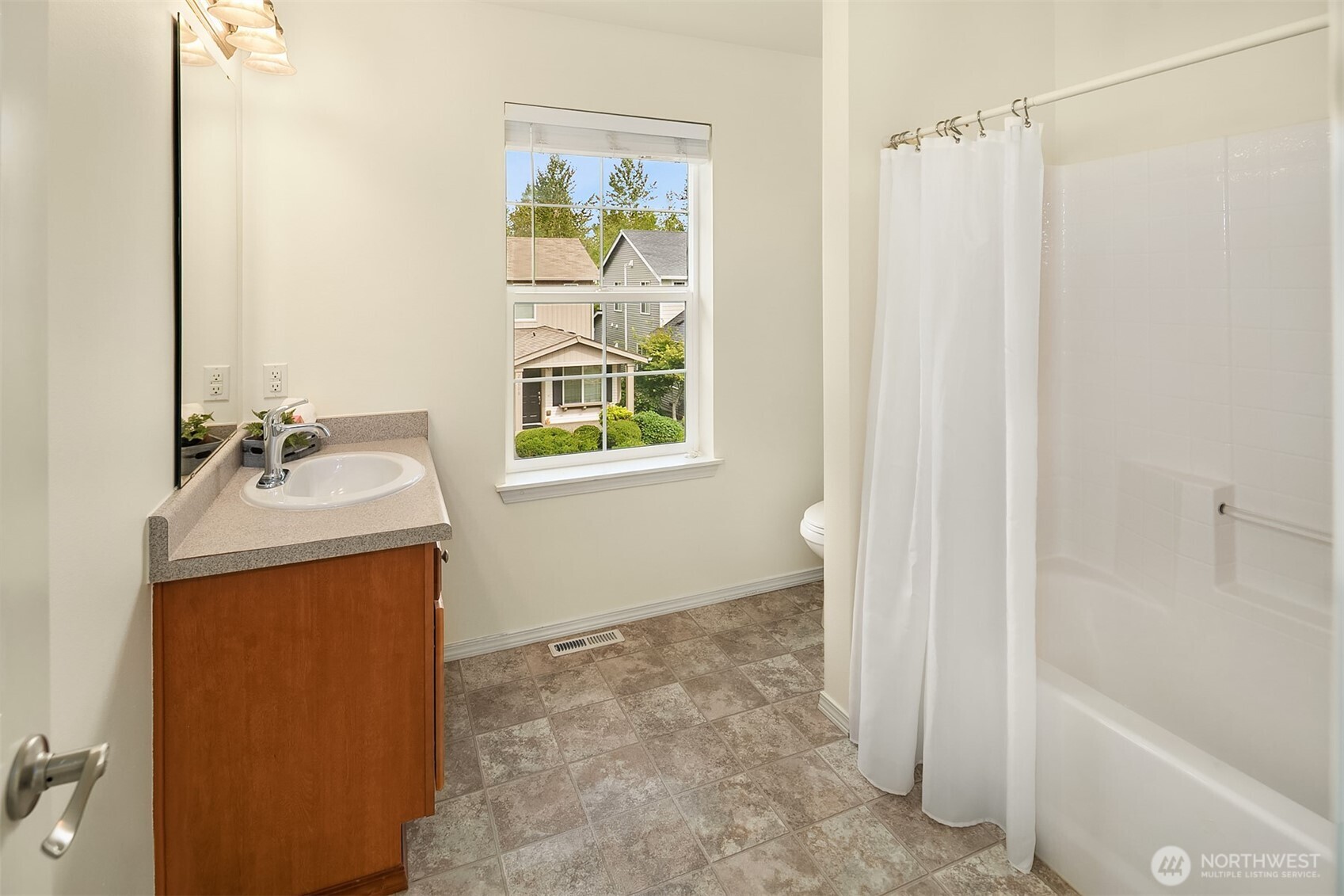 23905 NE 113th Lane Unit: 4