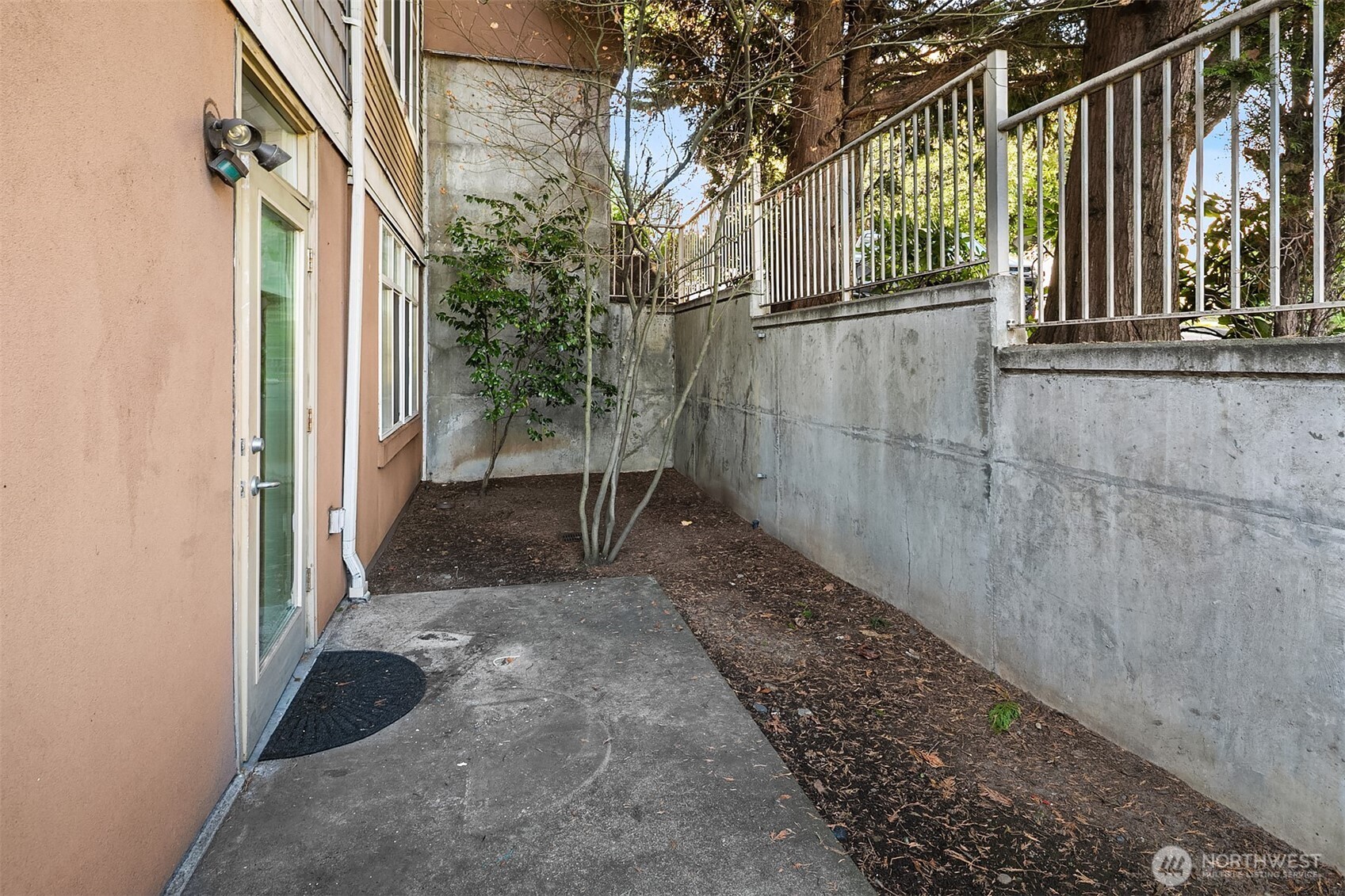 611 Highland Drive Unit: 101