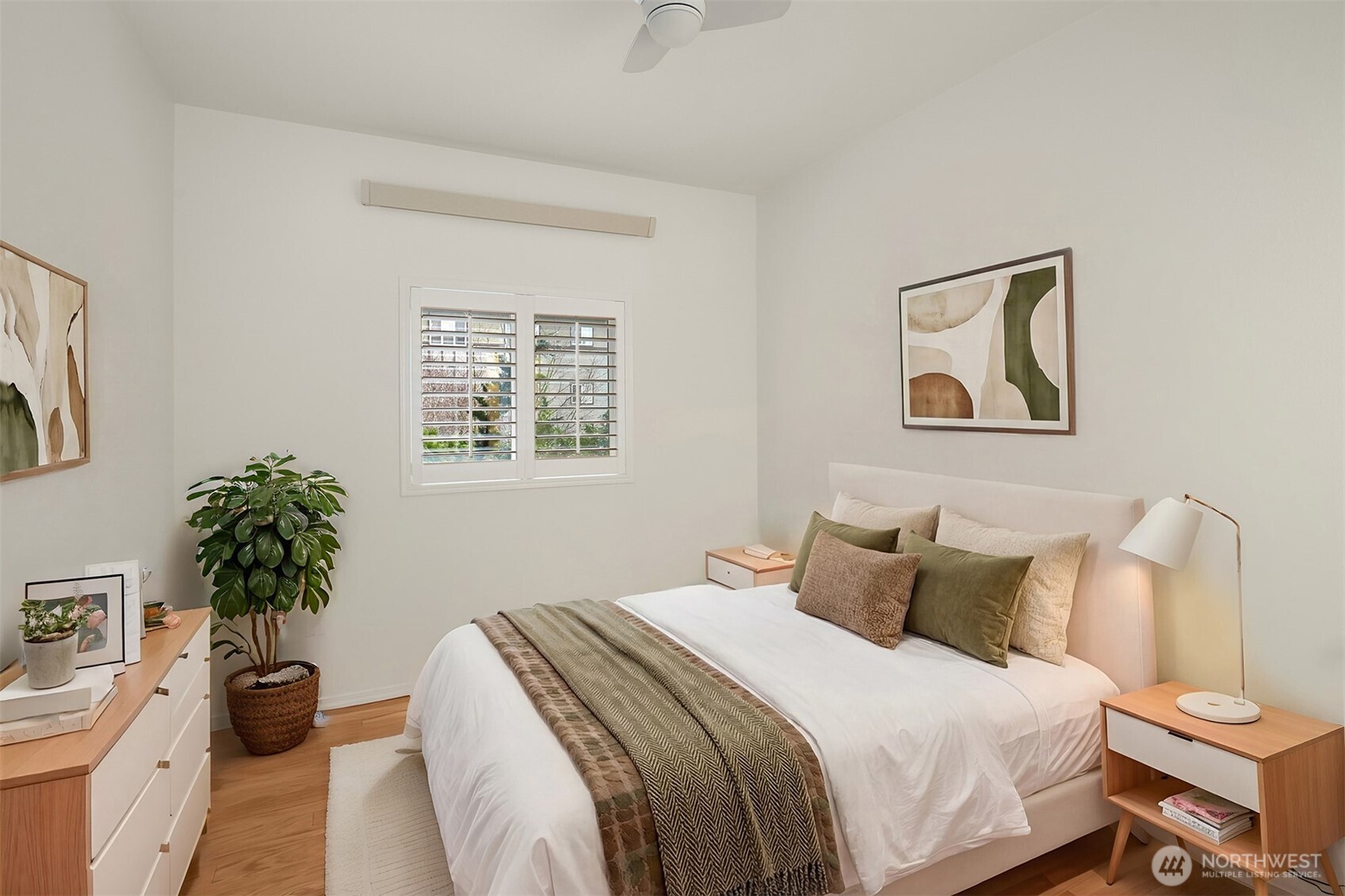 1731 10th Avenue NE Unit: B115