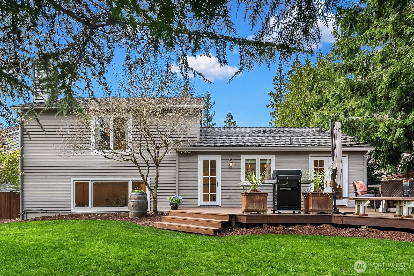 2605 234th Avenue NE