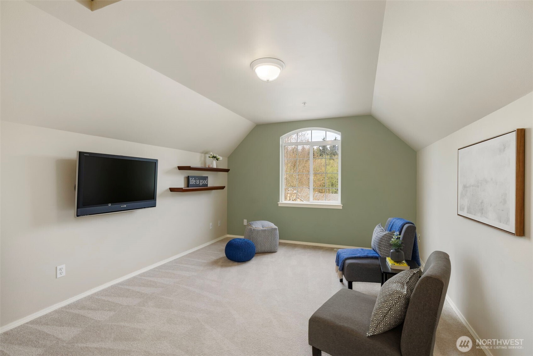 6207 NE Blakewood Court