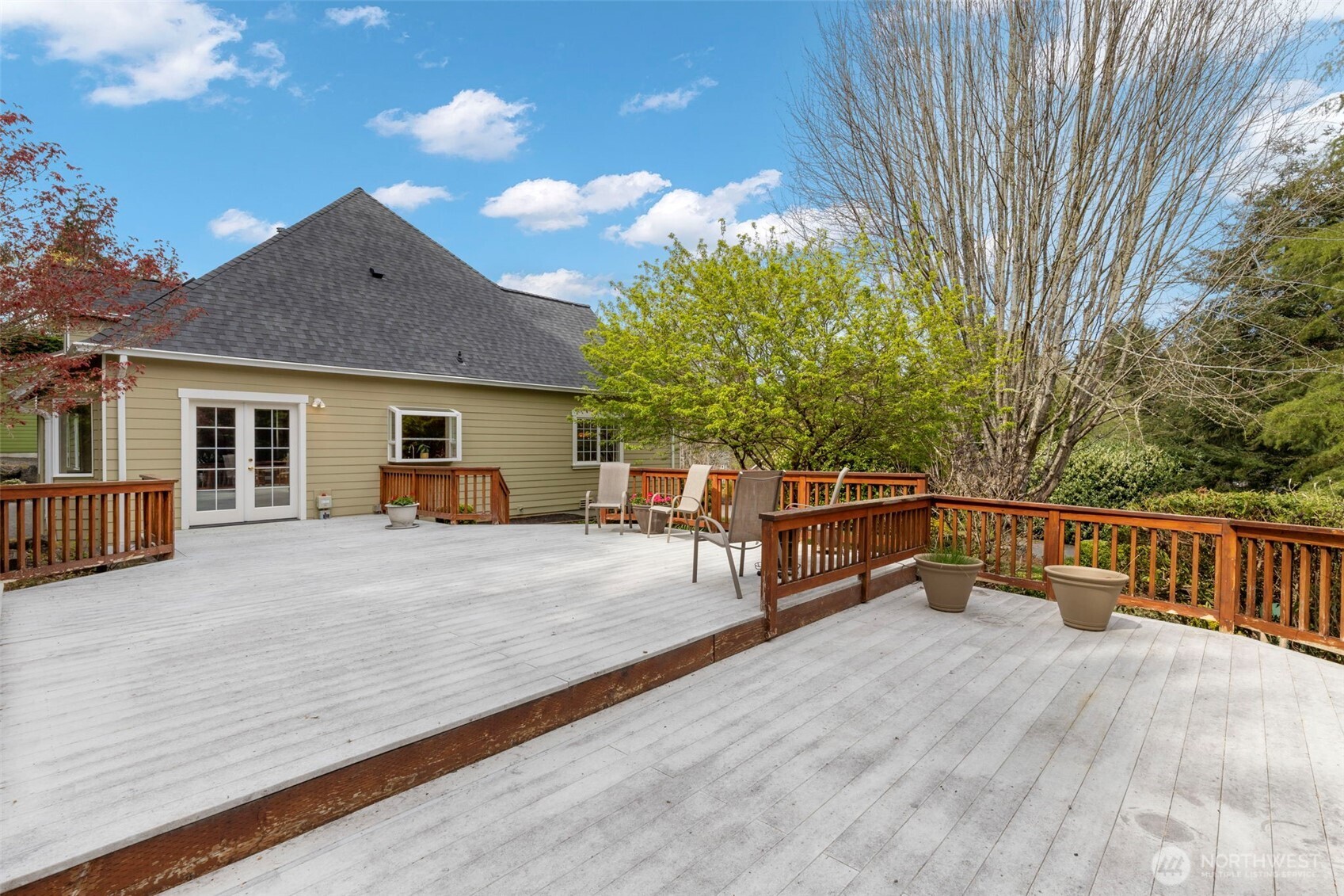 6207 NE Blakewood Court