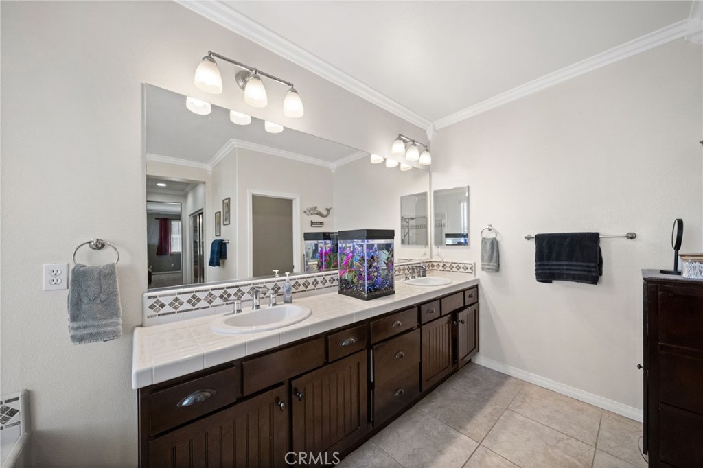 31954 Whitetail Lane