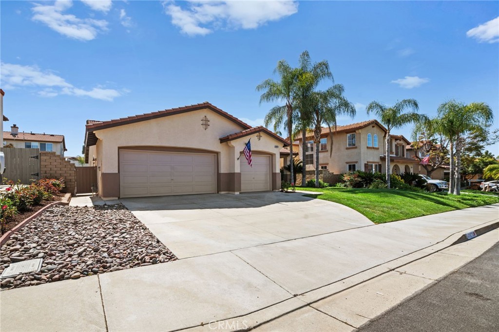 40870 Bouvier Court
