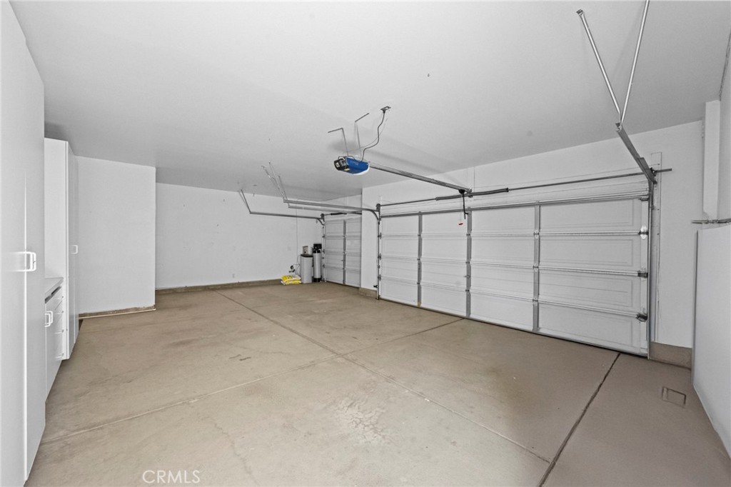 40870 Bouvier Court