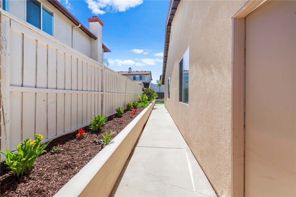 40870 Bouvier Court