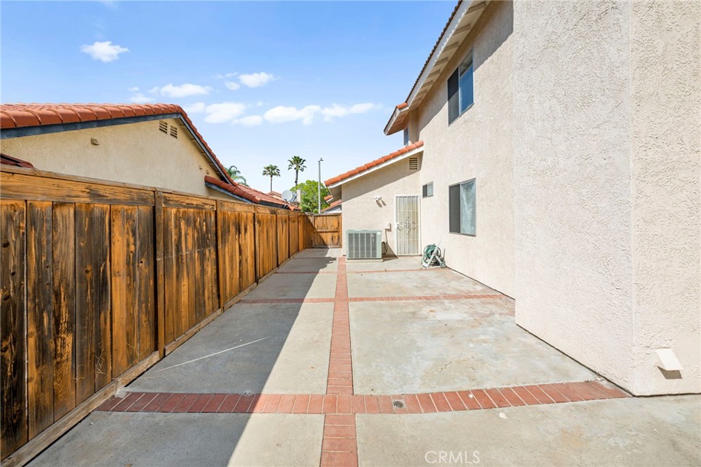 45857 Jeronimo Street