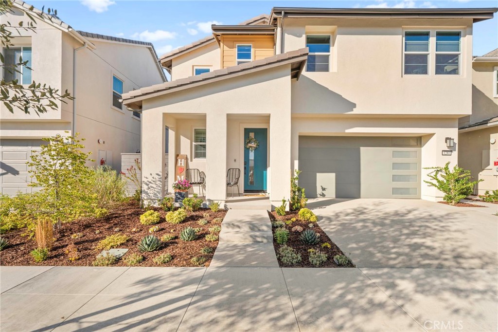 1281 Roots Way