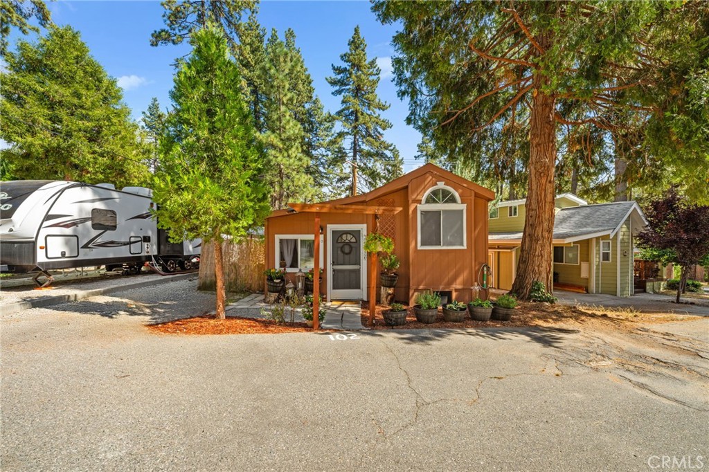26350 Delano Drive 102
