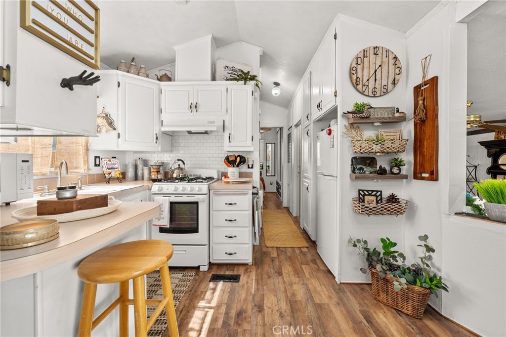 26350 Delano Drive 102