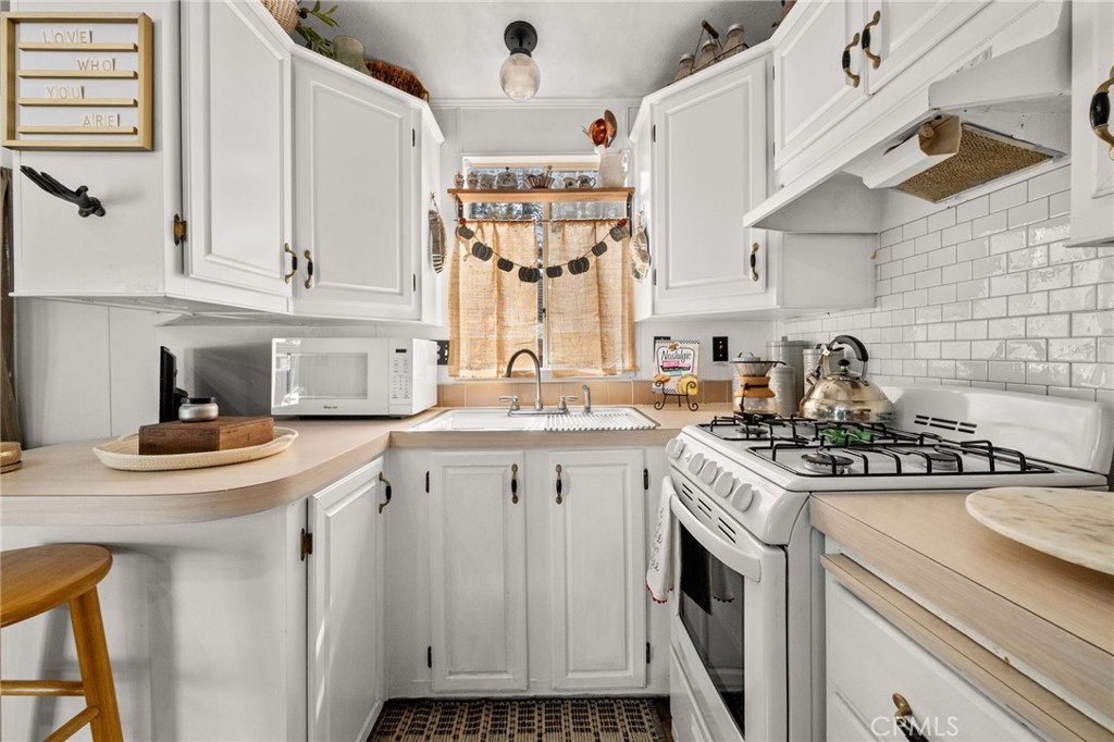 26350 Delano Drive 102