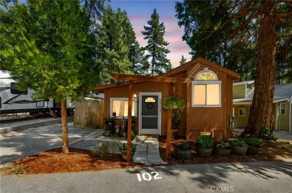 26350 Delano Drive 102