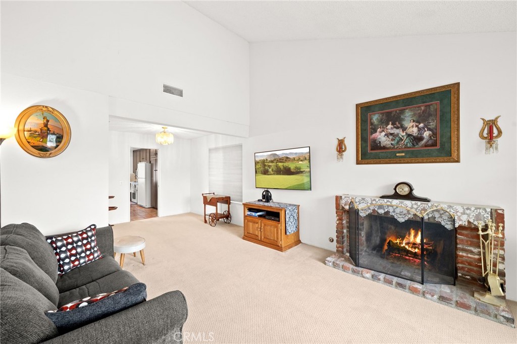 42691 San Julian Place