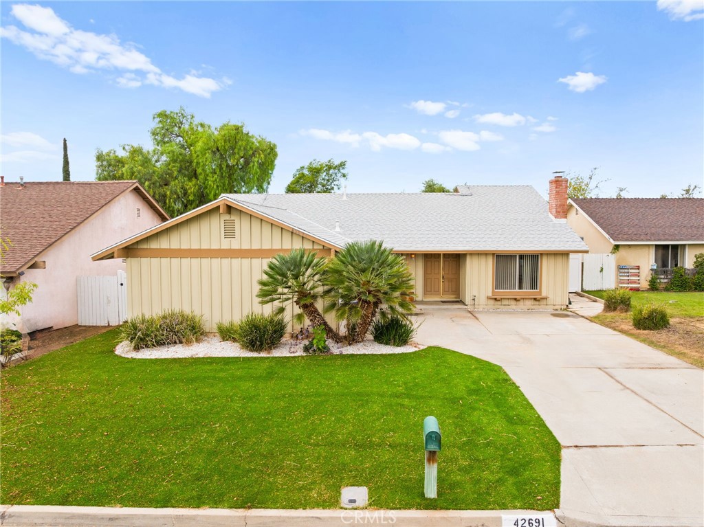 42691 San Julian Place