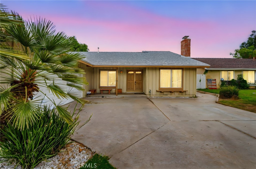 42691 San Julian Place