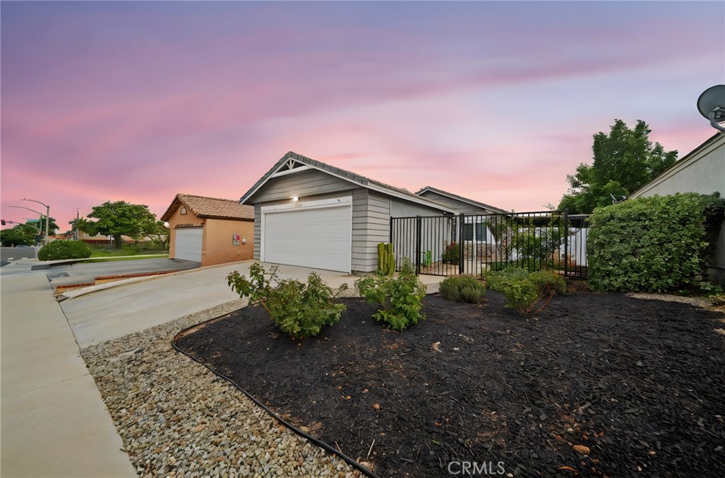 27780 Hillpointe Drive