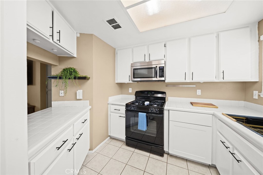 27780 Hillpointe Drive