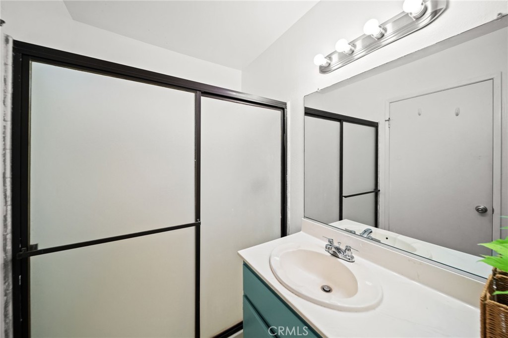 27780 Hillpointe Drive