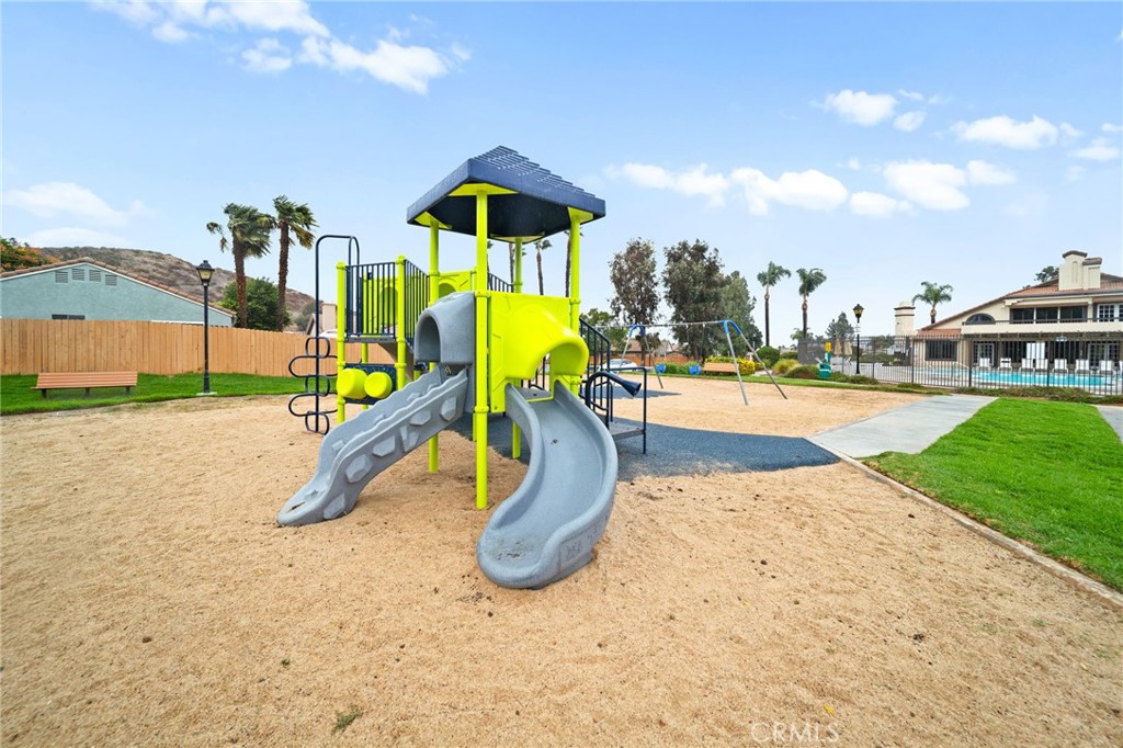 27780 Hillpointe Drive