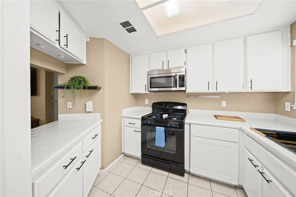 27780 Hillpointe Drive