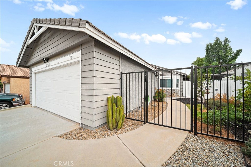 27780 Hillpointe Drive