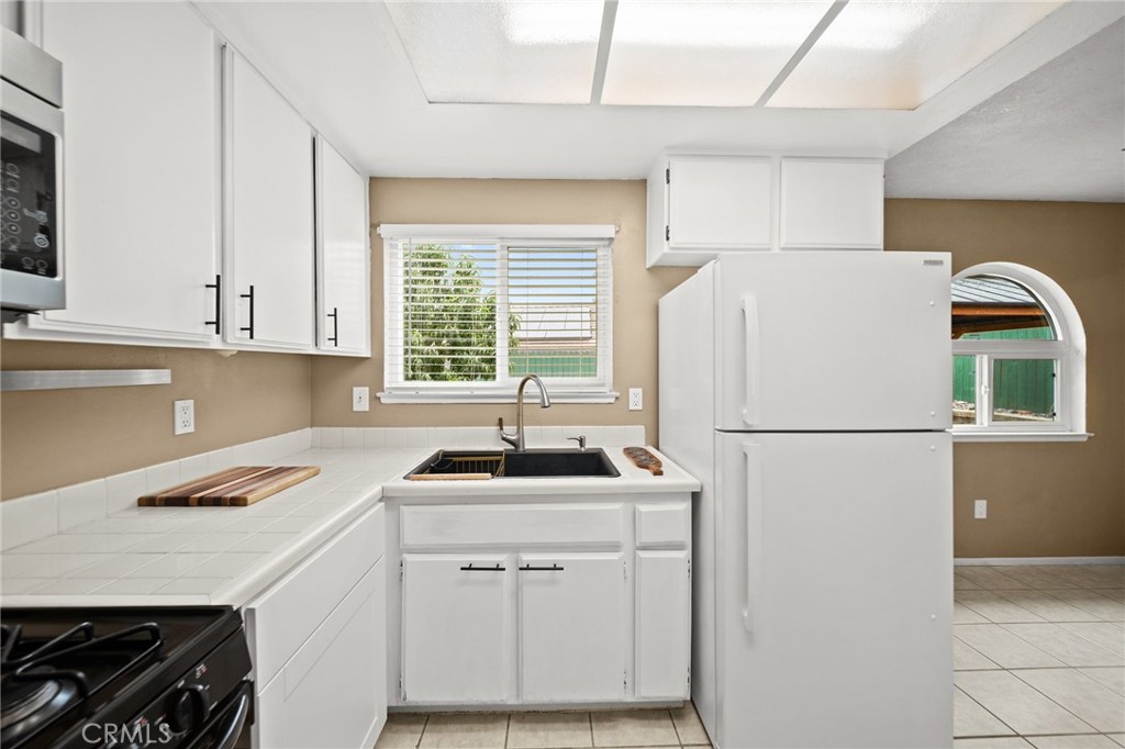 27780 Hillpointe Drive