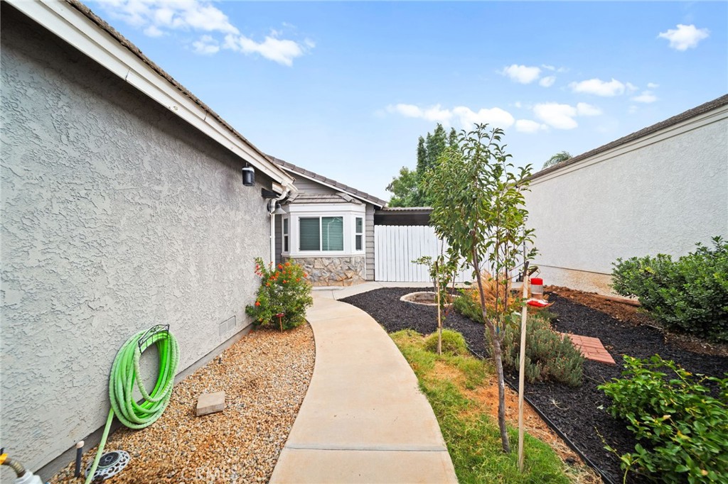 27780 Hillpointe Drive