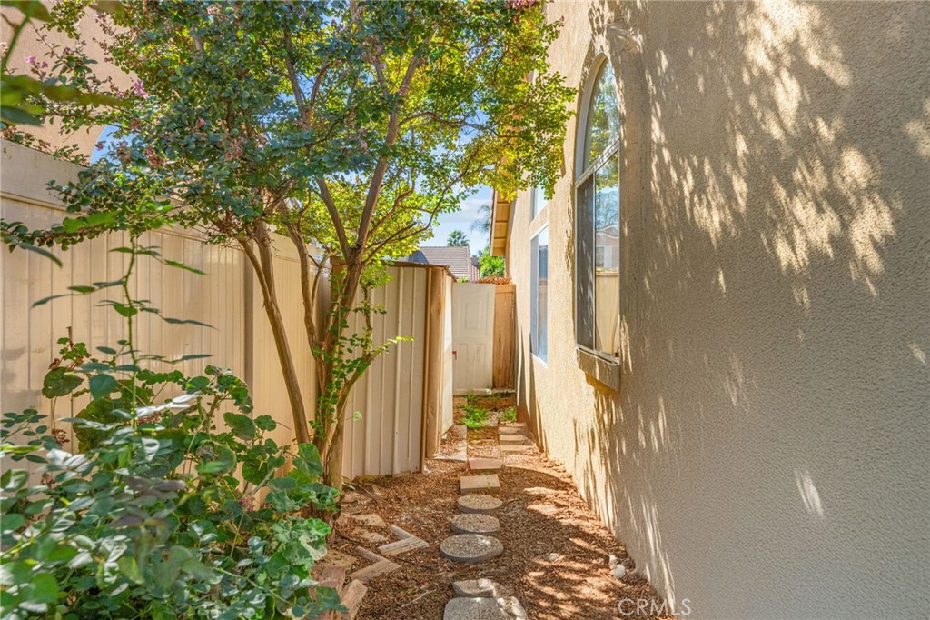 28570 Sand Island Way