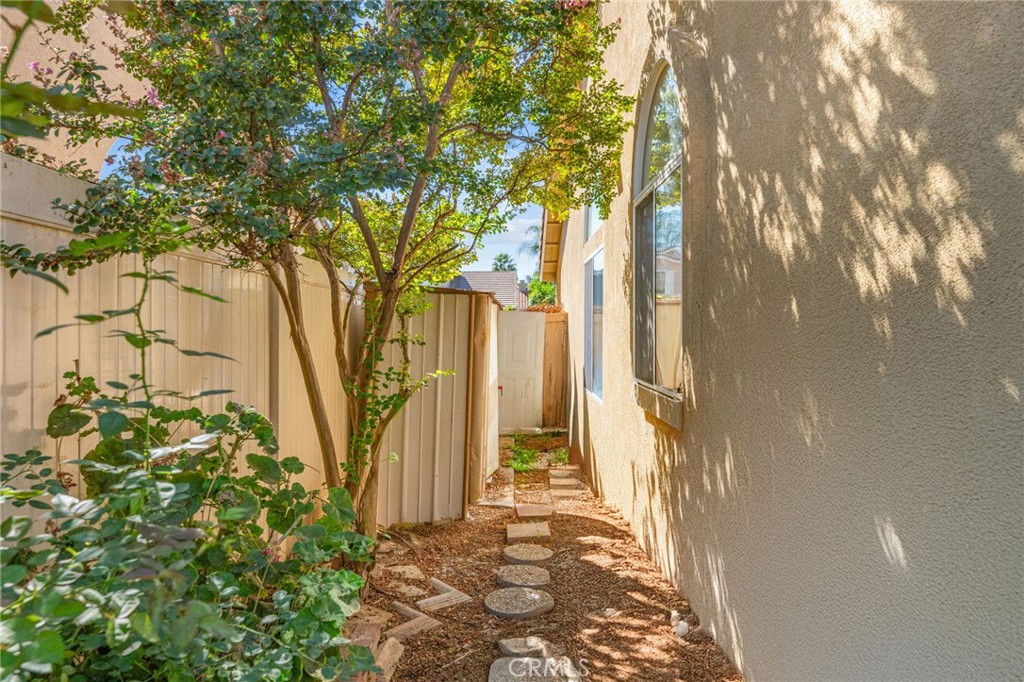 28570 Sand Island Way