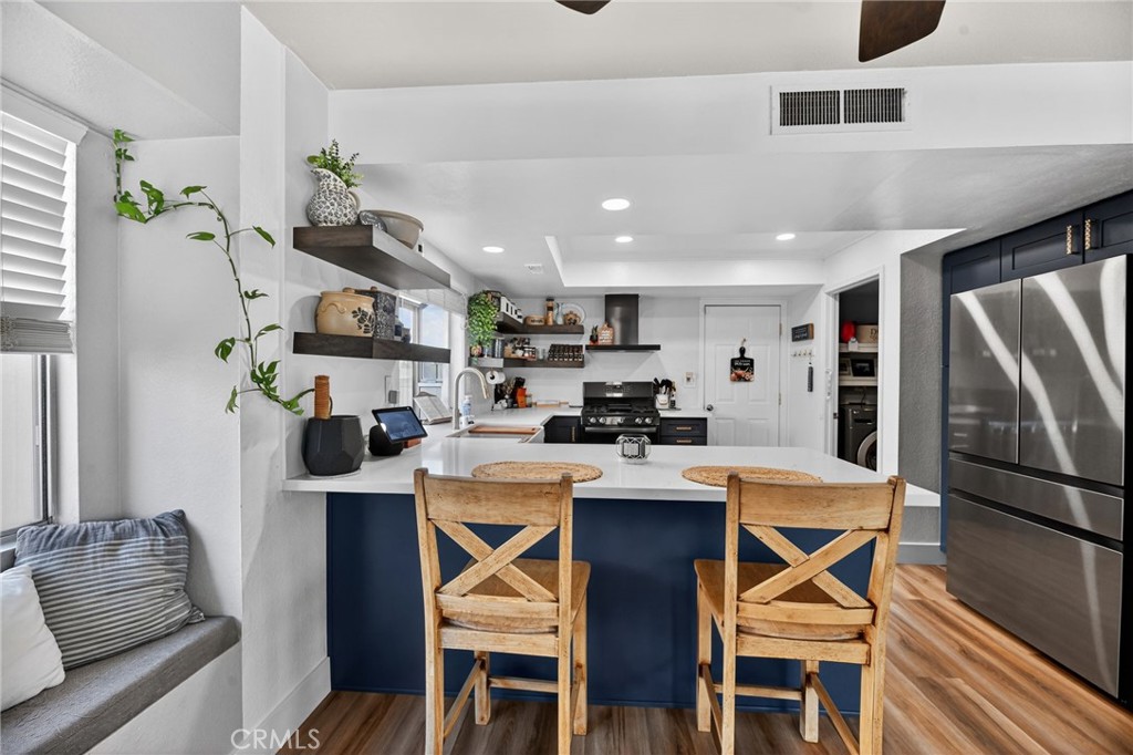 39055 Via Las Sintras