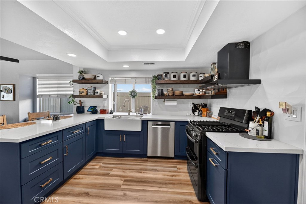 39055 Via Las Sintras