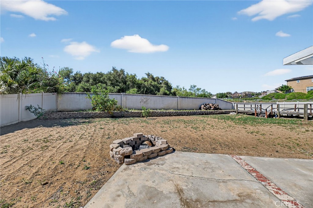 39055 Via Las Sintras