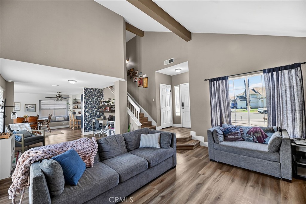 39055 Via Las Sintras