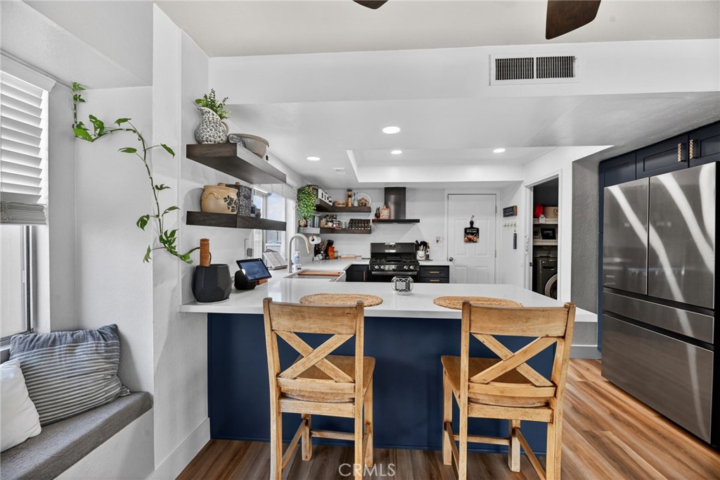 39055 Via Las Sintras