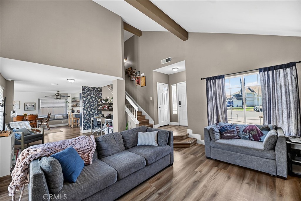 39055 Via Las Sintras