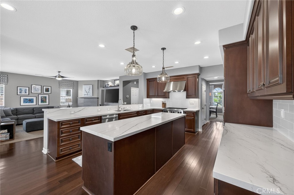 46093 Hunter Trail