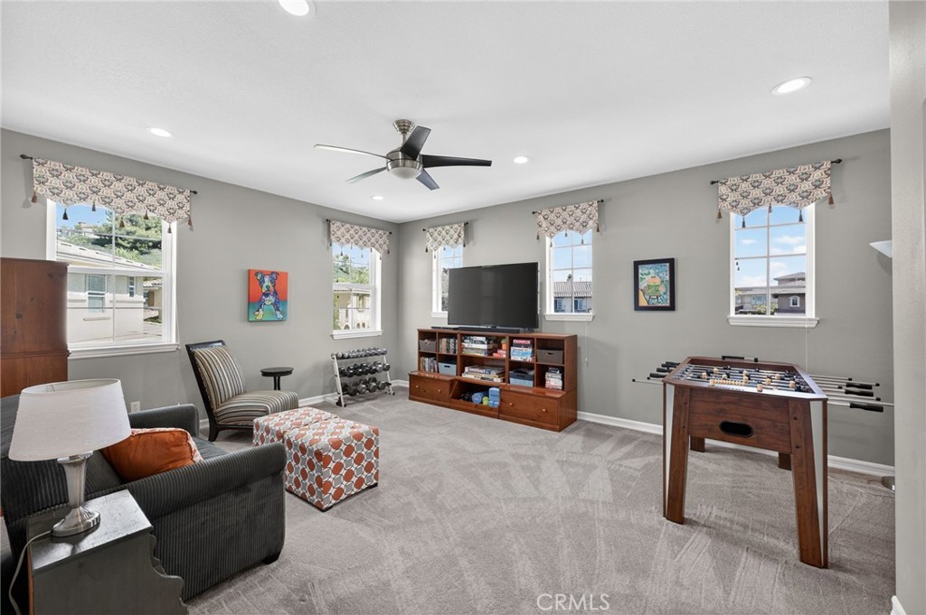 46093 Hunter Trail