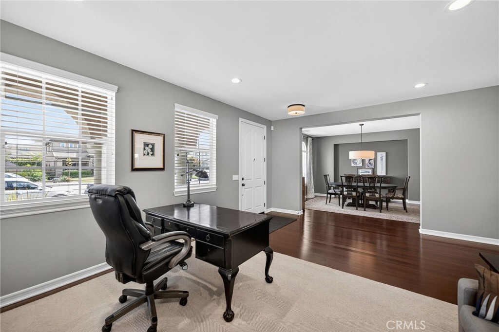 46093 Hunter Trail