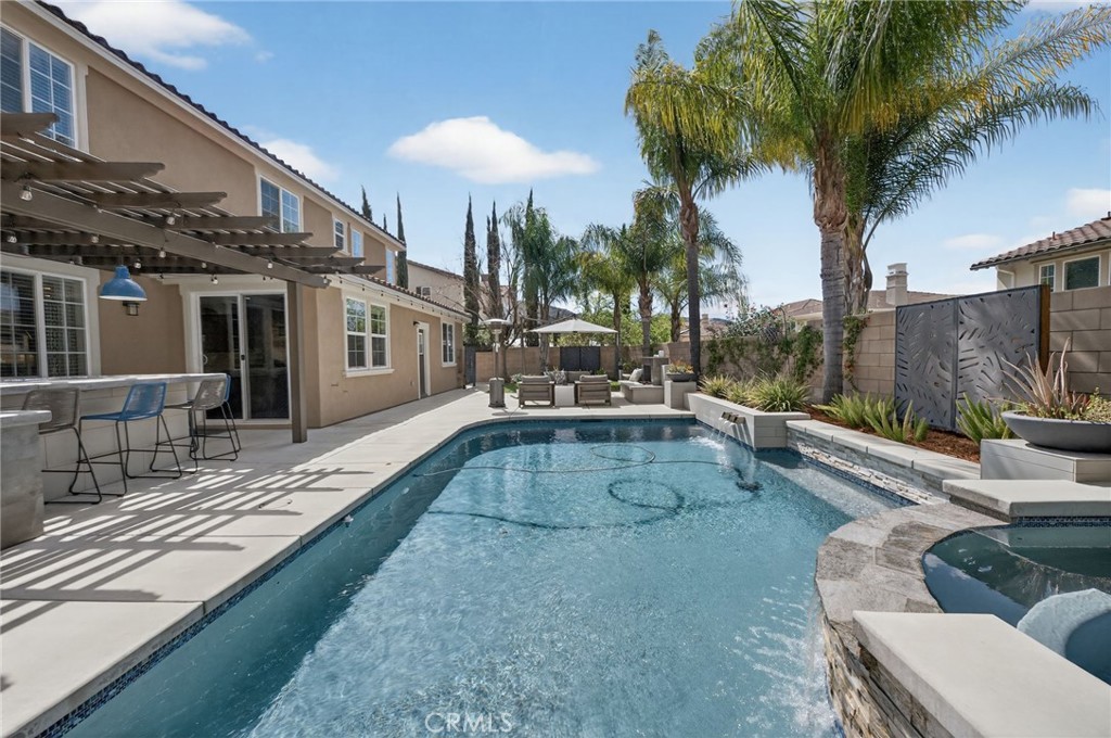 46093 Hunter Trail