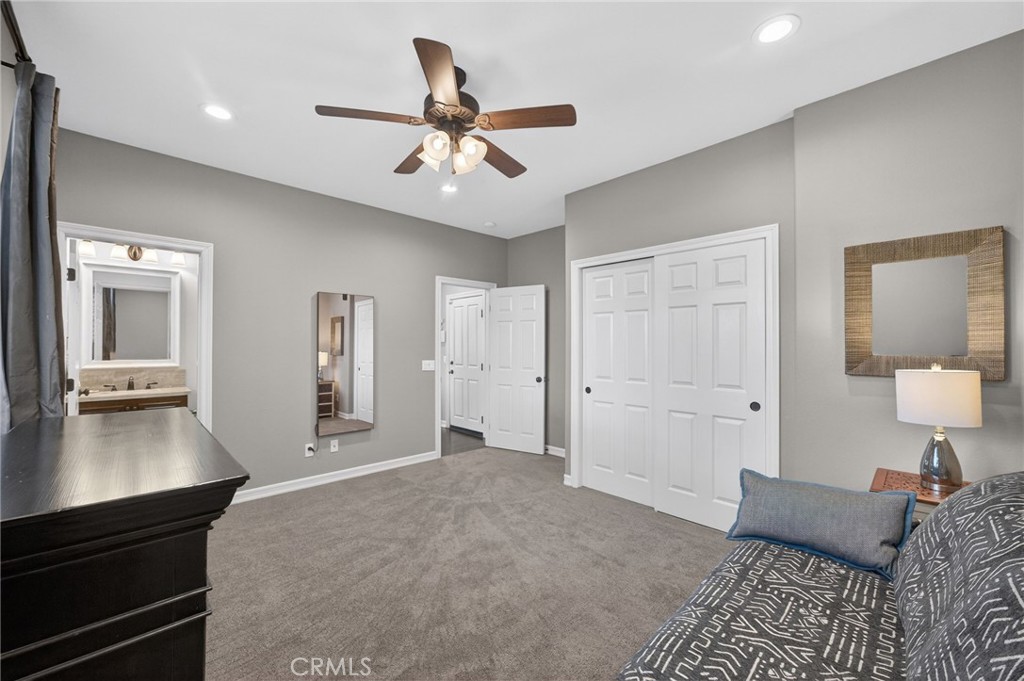 46093 Hunter Trail