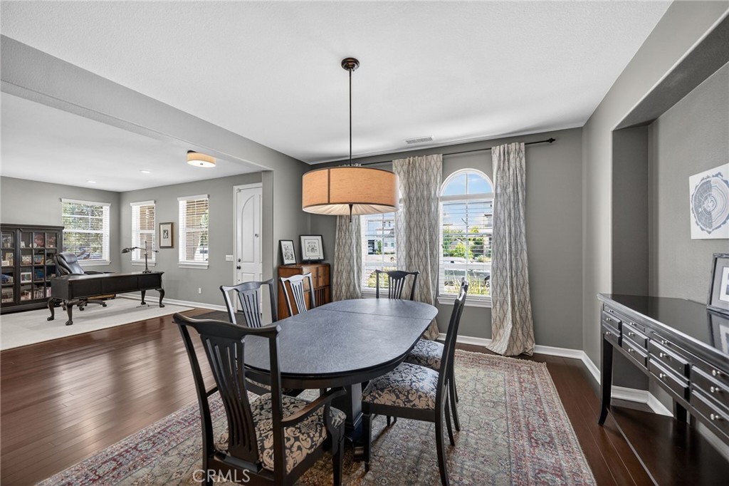 46093 Hunter Trail