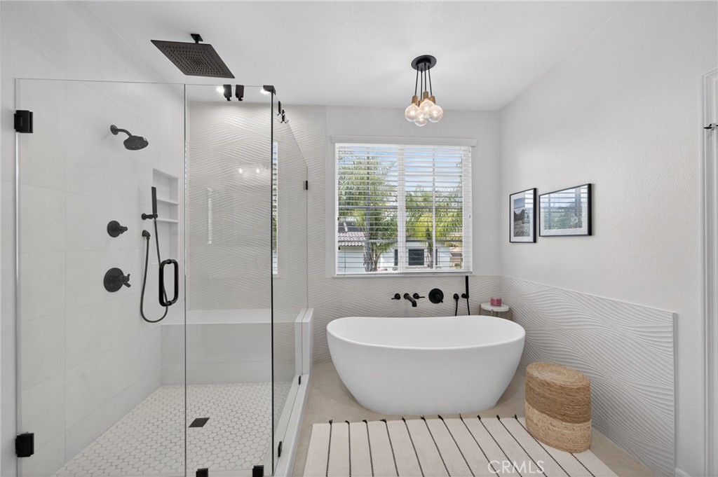 46093 Hunter Trail